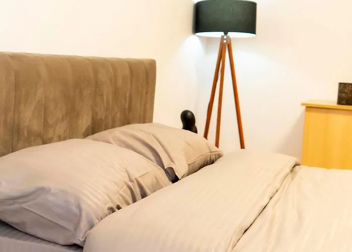 Chrigrey Holiday Apartments & Durres Beach
